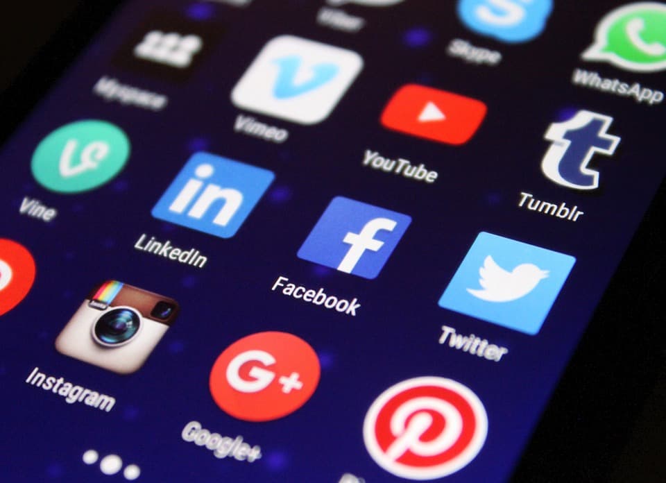 Mensagens enviadas por um app podem ser lidas por outro