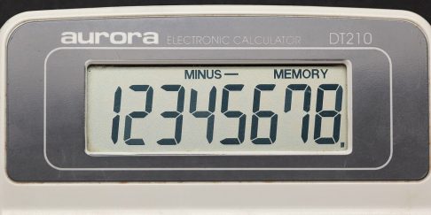 Calculadora eletrônica de mesa, ilustração para site para escritório de contabilidade